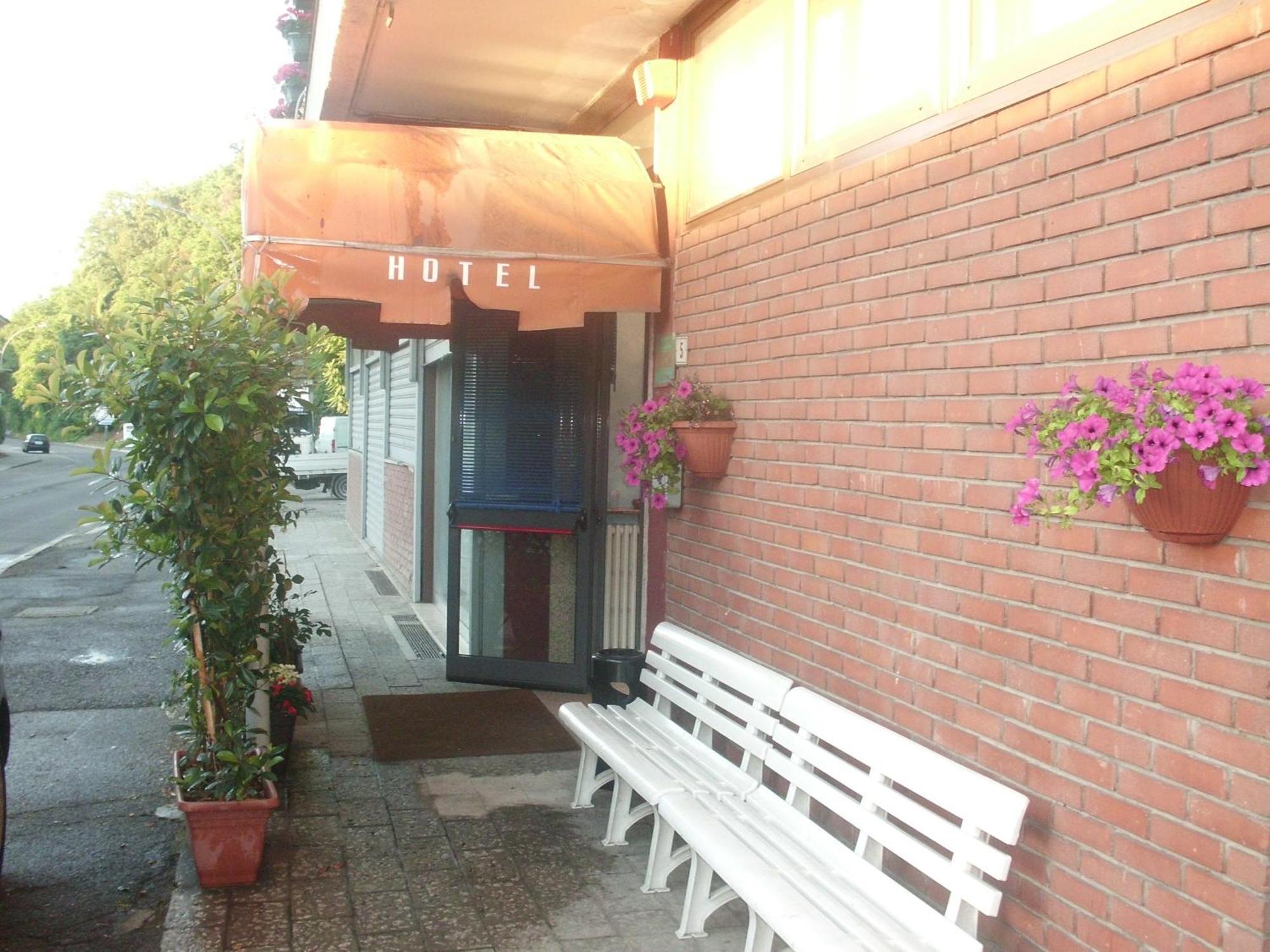 Hotel Lombardia Seveso Extérieur photo