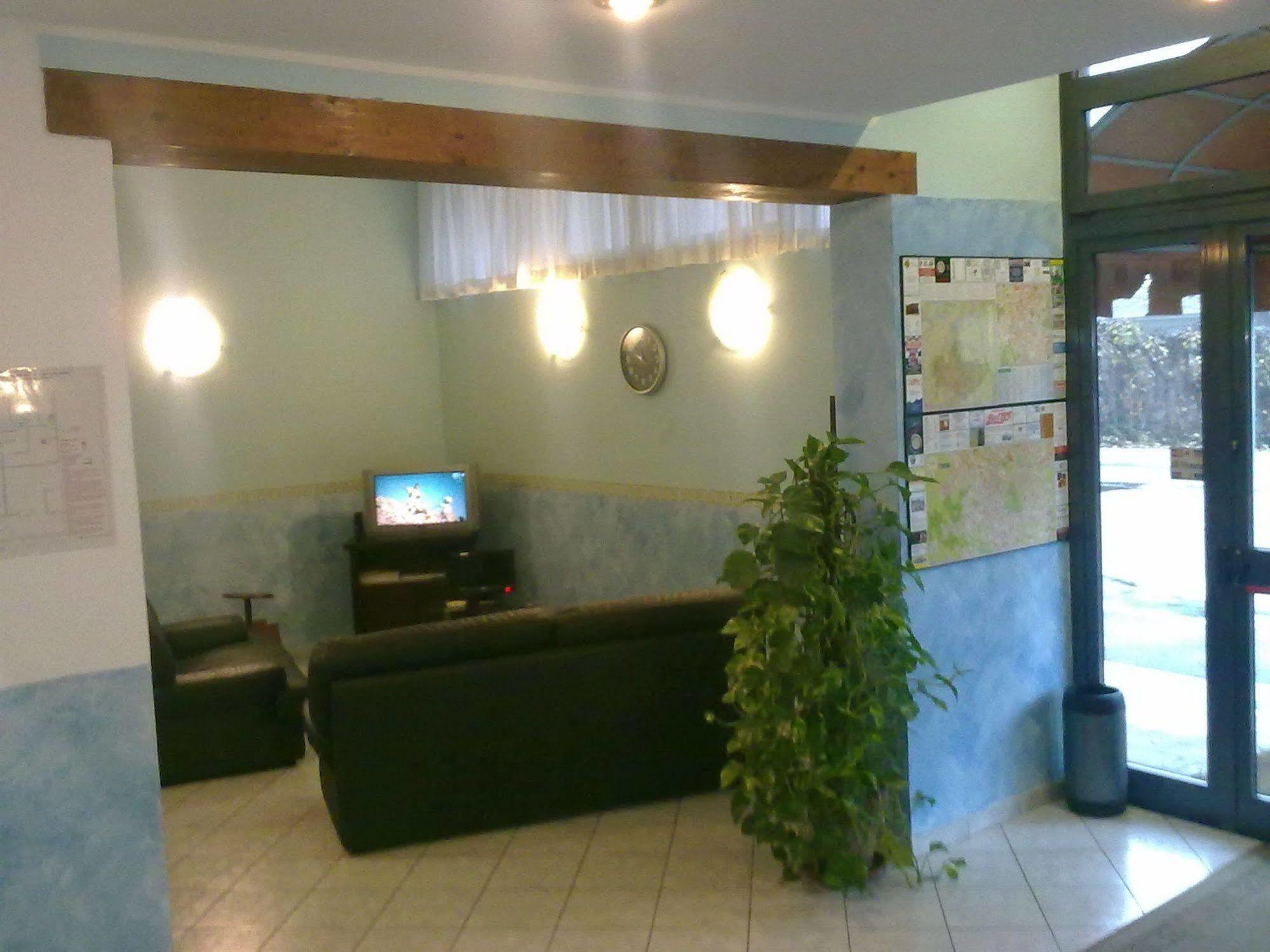Hotel Lombardia Seveso Extérieur photo