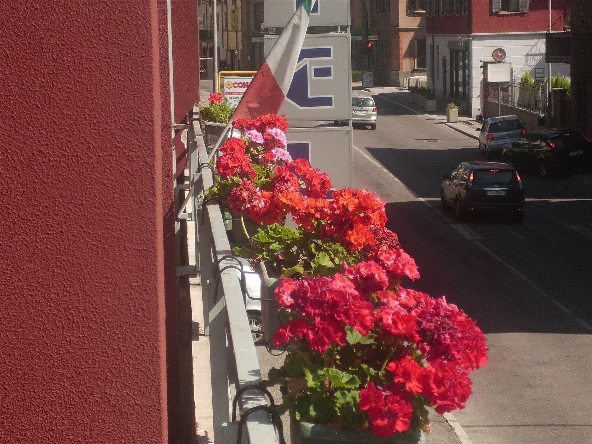 Hotel Lombardia Seveso Extérieur photo